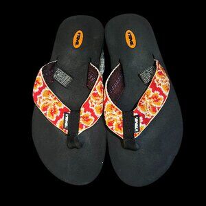 Teva Women's Mush II Flip Flops in US Women's Size 8.5 in Great Condition